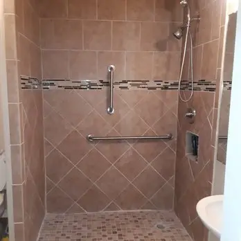 Bathroom 3b